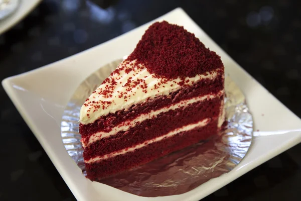 Strawberry layer cake — Stock Photo, Image