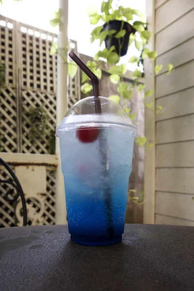 Soda italiana Menta con cereza —  Fotos de Stock