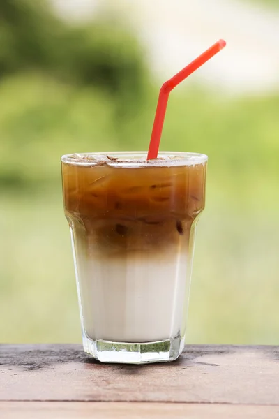 Ice coffee caramel latte — Stockfoto