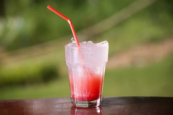 Strawberry soda juice — Stockfoto