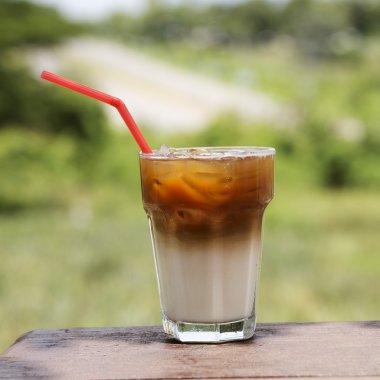 buz kahve karamel latte