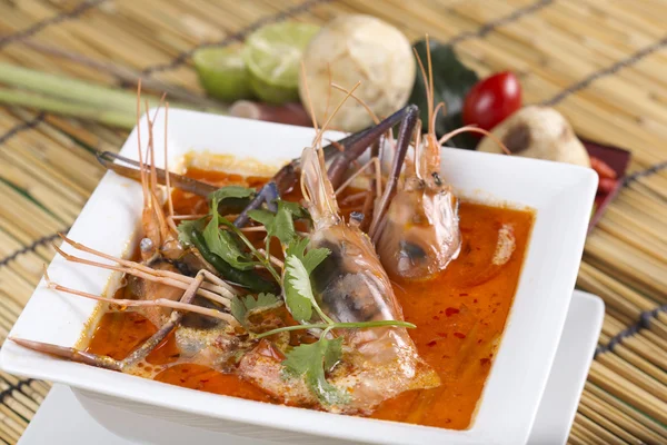 Tom yam kung  sour and spicy of shrimp soup — Stock Photo, Image