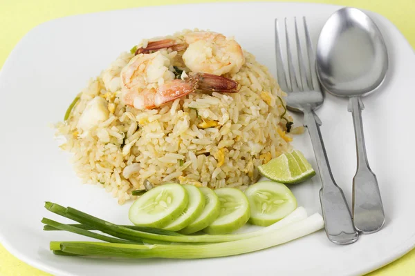 Revuelva el arroz frito con camarones — Foto de Stock