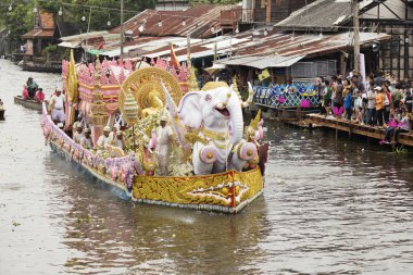 Samut Prakarn, Thailand-7 Ekim 2014: Lotus Festivali veren