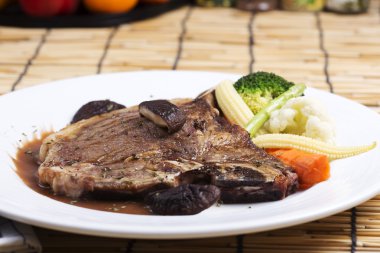 ızgara t-bone biftek 