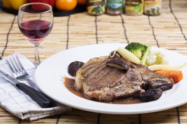 ızgara t-bone biftek 