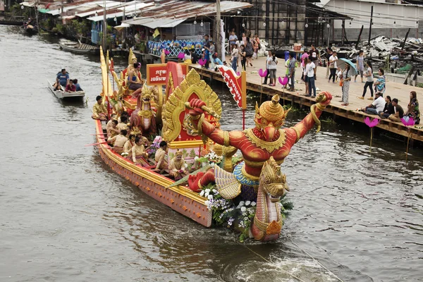 SAMUT PRAKARN, TAILANDIA-OCTUBRE 7, 2014: El Festival de Donación de Loto —  Fotos de Stock