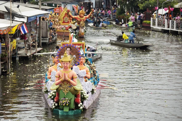 Samut Prakarn, Thailand-Oc Tober 7, 2014: de Lotus geven Festiva — Stockfoto