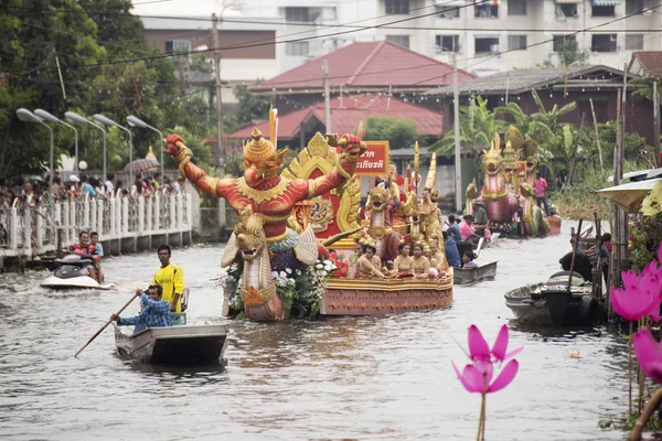 Samut Prakarn, Thailand Oc Tober 7, 2014: Festiva vererek Lotus — Stok fotoğraf