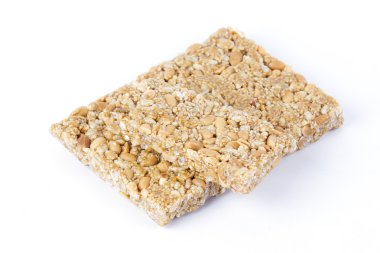 Tay tatlı pirinç, fındık, susam ve şeker 