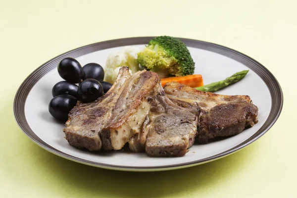 Grill báránycomb steak — Stock Fotó