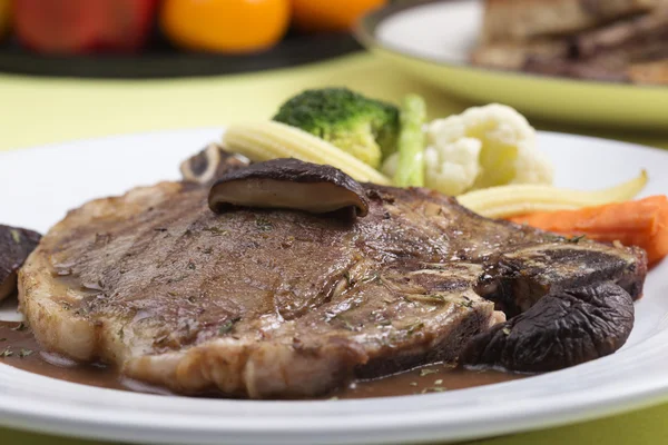 Bife de T-Bone — Fotografia de Stock