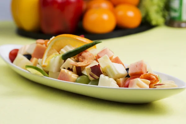 Ensalada de frutas picantes estilo tailandés — Foto de Stock