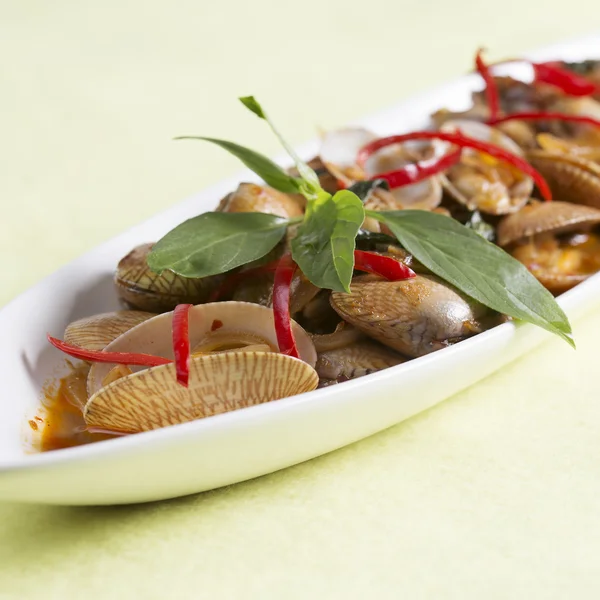 Stir fried clams with roasted chili paste — Stock Photo, Image