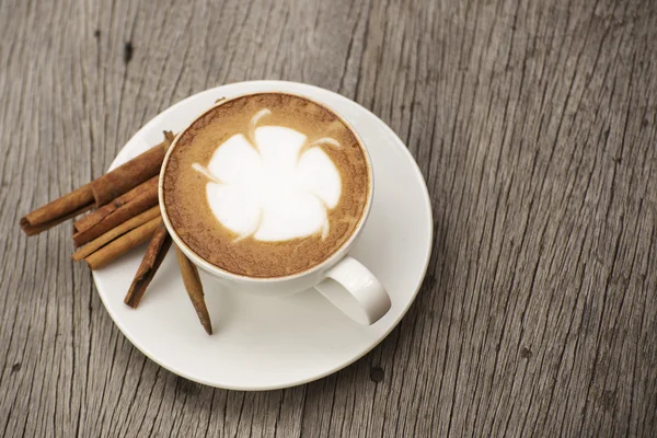 Café caliente arte latte —  Fotos de Stock
