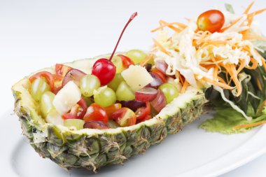 Ananas Meyve salatası 