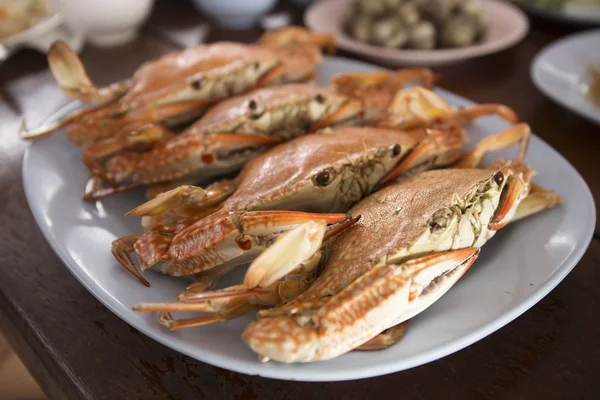 Buhar dungeness Yengeç, yemeye hazır! — Stok fotoğraf