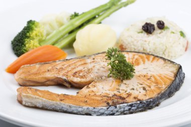 ızgara somon steak 