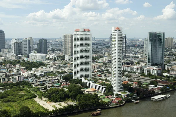 Bangkok Landschaften mit dem Fluss und blauem Himmel — Stockfoto