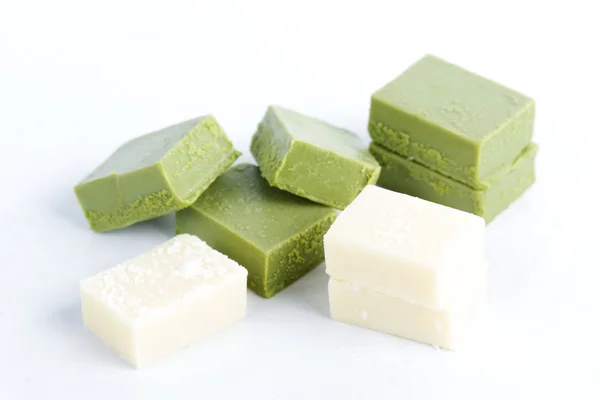 Té verde en polvo y chocolate blanco —  Fotos de Stock