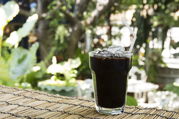 Лід чорна кава тайському стилі — стокове фото