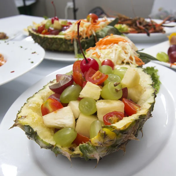 Ananas Meyve meyve salatası — Stok fotoğraf