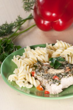 Sebze soslu hindi eti