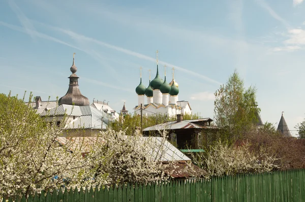 Rostov the Great in het voorjaar — Stockfoto