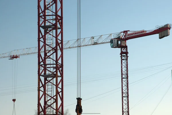 Cranes on a construction site — Stock Photo, Image
