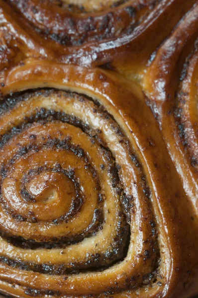 Hausgemachtes Dessert Süße Rolle Mit Mohnfüllung — Stockfoto