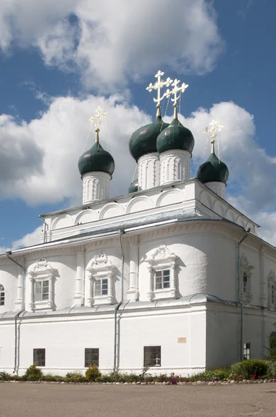 Nikitsky klooster. De kerk van de aankondiging. — Stockfoto