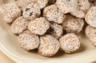 Lambert somun susam ile