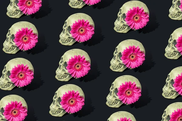 Patrón Cráneo Con Flor Rosa Fondo Creativo Halloween — Foto de Stock