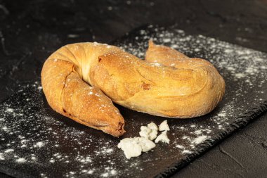 Geleneksel ev yapımı Romen ve Moldova turtaları - Placinta