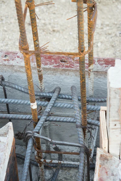 Steel tie of ground beam and column waiting for concrete work — Stock Photo, Image