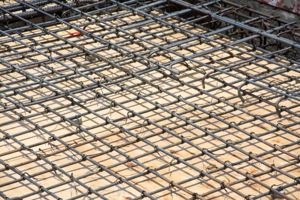 Çelik hasır çelik inşaat sahasında katta 