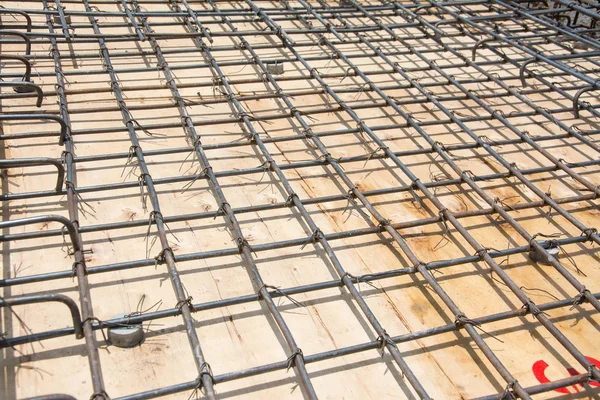 Wire mesh steel on floor at construction site — Stock Photo, Image