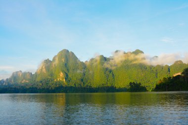 Cheow lan Gölü, khao sok Milli Parkı, Tayland