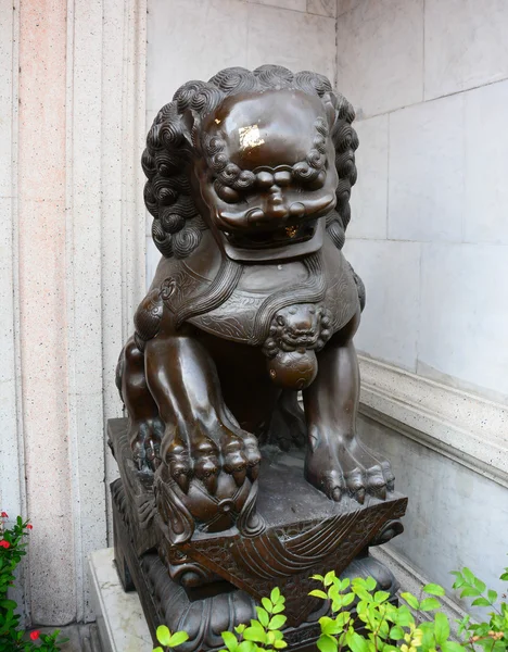 Estátua do Leão, antigas artes tradicionais chinesas — Fotografia de Stock