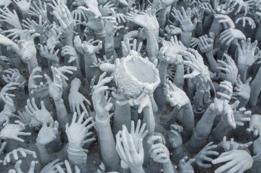 Şeytan'ın el from Hell, birçok güzel süslemeleri Rongkhun tapınak veya Beyaz Tapınak Chiangrai, Tayland