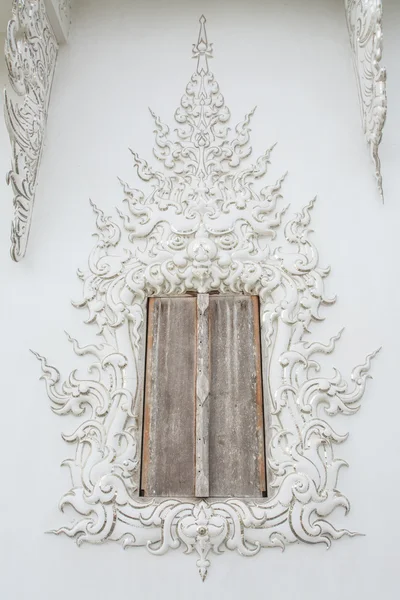 Window in Wat Rong khun is known among foreigners as the White Temple in Chiangrai province Thailand — Stock Photo, Image