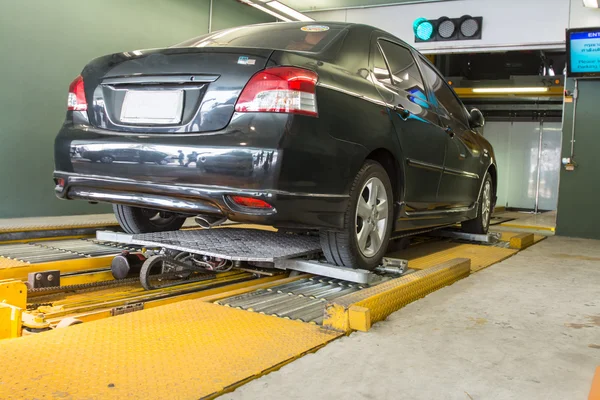 Otomatik otopark sistemi