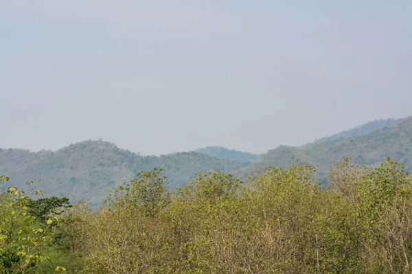 Krajobraz las w Huai Kha Khaeng Wildlife Sanctuary, Tajlandia — Zdjęcie stockowe