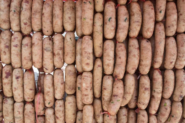 Embutidos de cerdo crudos tailandeses — Foto de Stock