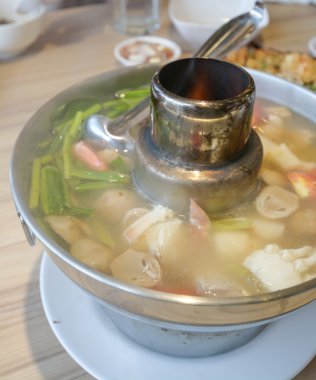 Tom yam çorbası