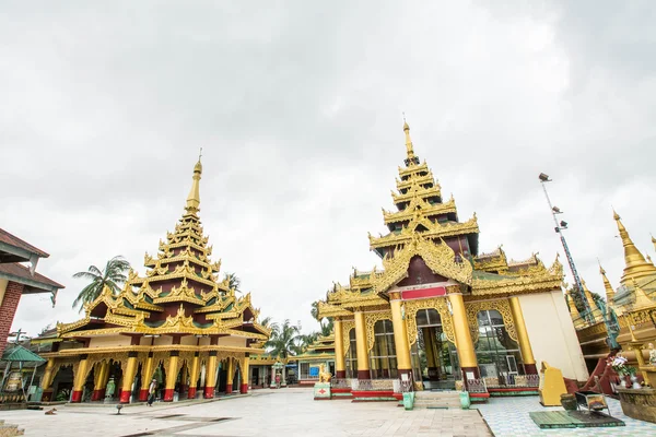 Shwemawdaw pagoda, pagody najwyższych i piękne w Bago, Myanmar — Zdjęcie stockowe