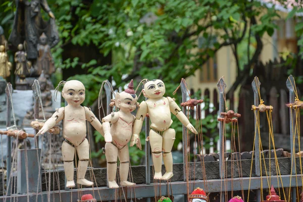 缅甸传统娃娃木偶纪念品. — 图库照片