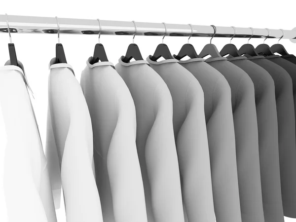 Camisas blancas y negras con perchas aisladas en blanco, 3d — Foto de Stock
