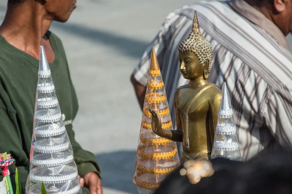 Estatua de Buda en el Día de Cuaresma Budista — Foto de Stock