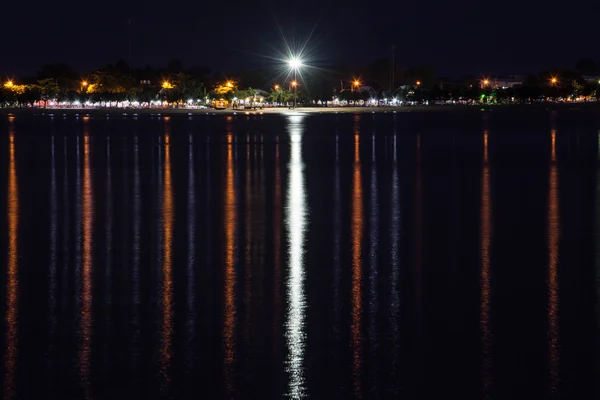 Refection освітлення kraben затоки Khung на ніч, Чантабурі, Таїланд — стокове фото
